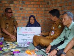 Pj Bupati Raden Najmi Resmikan Bedah Rumah Warga, Ini Lokasinya