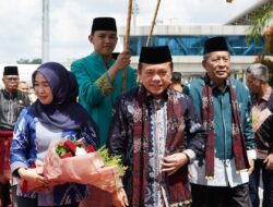 Penyambutan Gubernur dan Wakil Gubernur Jambi Al Haris dan Abdullah Sani dengan Seloko Adat