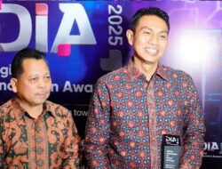 Bupati Batanghari Terima Penghargaan Digital Innovation Award 2025