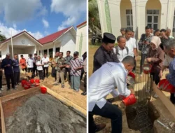 Anggota DPRD Muaro Jambi Ade Irma Suryani Hadiri Peletakan Batu Pertama Gedung Serbaguna Sumber Jaya