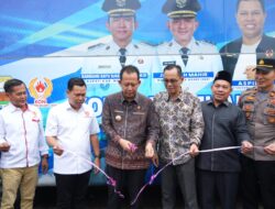 Dukung Kemajuan Olahraga, Bupati BBS Hibahkan Bus Operasional ke Koni Muaro Jambi