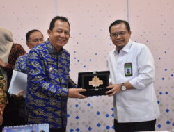 Perkuat Kualitas Pendidikan, Bupati Muaro Jambi Hadiri Rakor di Kemendikdasmen