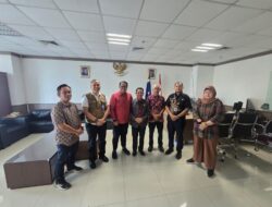 Anggota DPRD Usman Khalik Kawal Perbaikan Jalan Rusak di Muaro Jambi