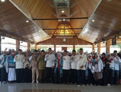 Rasa Haru dan Bangga Menyelimuti Kepulangan Jemaah Haji Batang Hari di Serambi Rumah Dinas Bupati