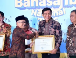 Bupati Batang Hari Kembali Raih Penghargaan Nasional, Bukti Nyata Komitmen Lestarikan Bahasa Daerah