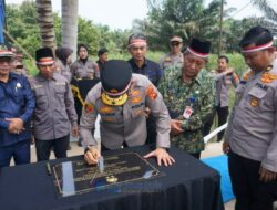 Ketua DPRD Muaro Jambi Hadiri Peresmian Jembatan Merah Putih Presisi di Kumpeh