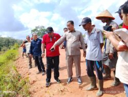 Wakil Ketua DPRD Muaro Jambi Tinjau Dugaan Perusakan Aliran Sungai di Desa Talang Duku
